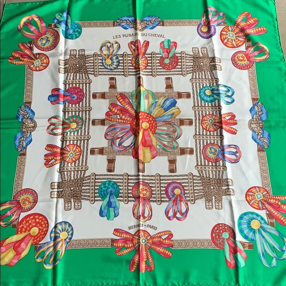 SOLD‼️ Hermès Scarf - Picture 1 of 5